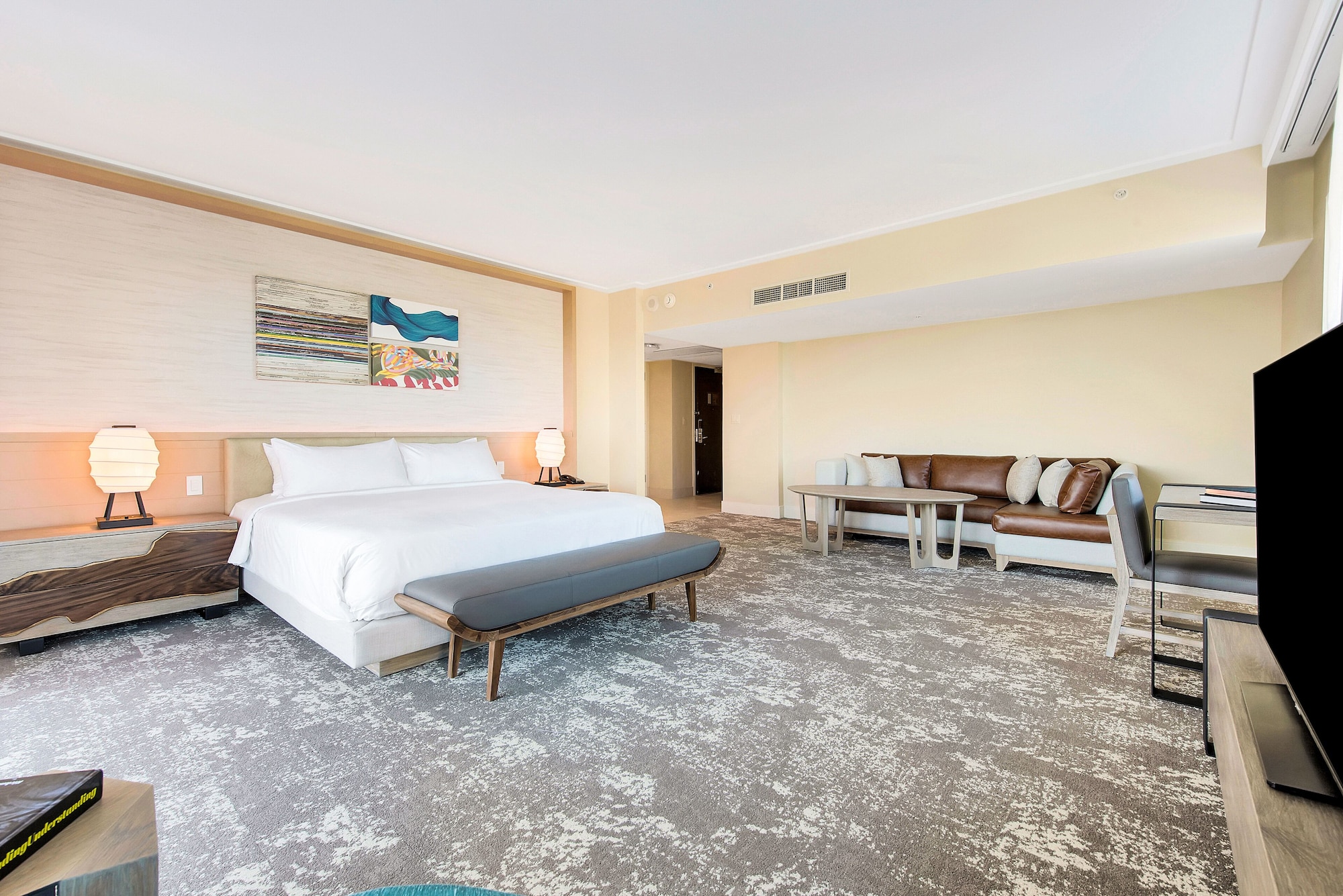 1 Bedroom, Suite, King Bed, Ocean Front, Sofa, Balcony