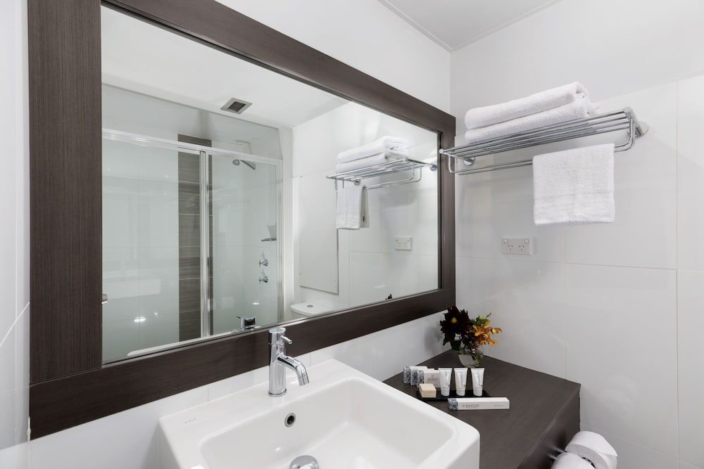 Rydges Geelong 66/66