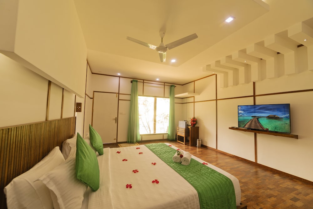 Dream Coconut Villa Resort 12/38