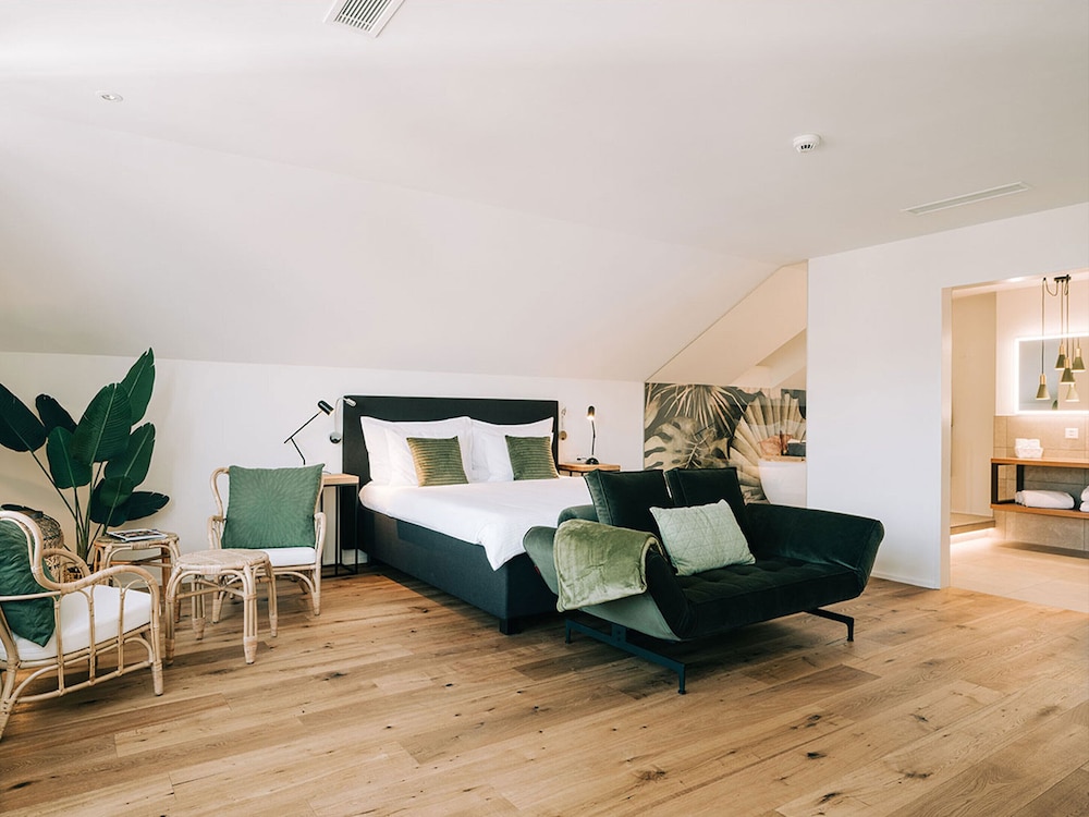 Panorama, Junior Suite, Queen Bed