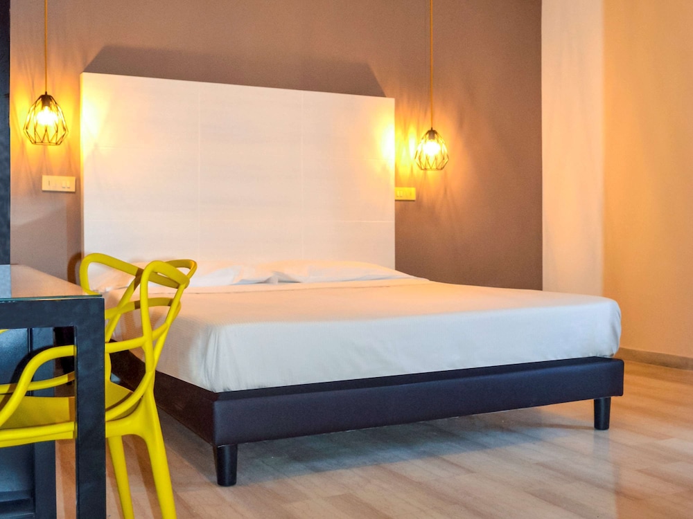 Ibis Styles Trani 7/39