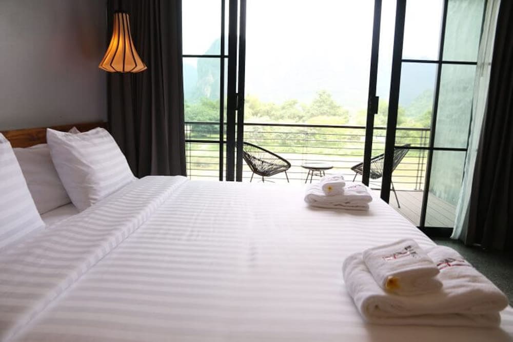 Inthira Vang Vieng 16/48