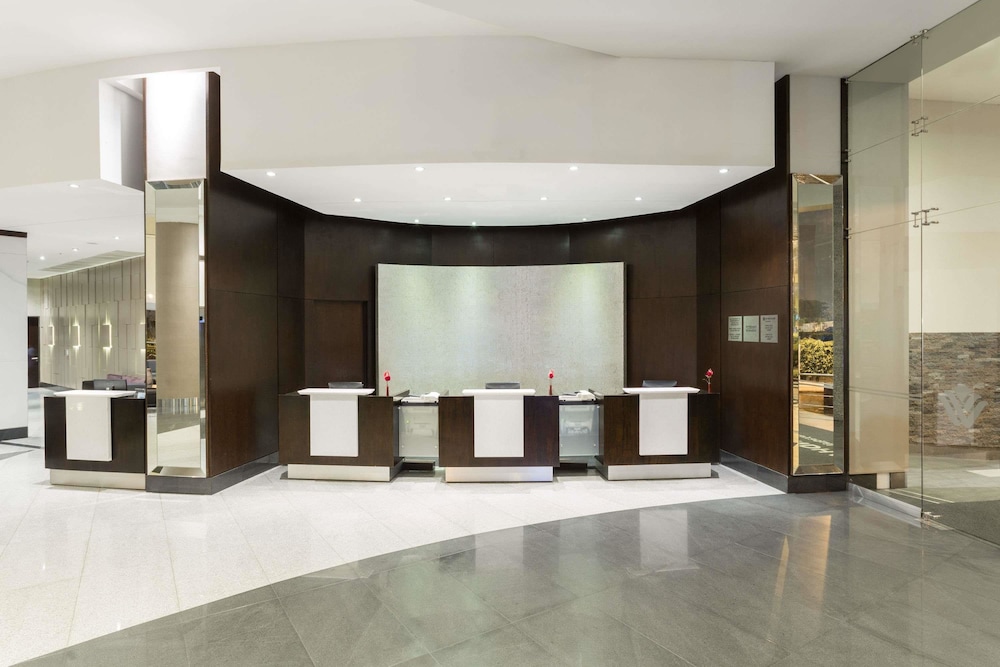 Wyndham Guayaquil Puerto Santa Ana 57/63