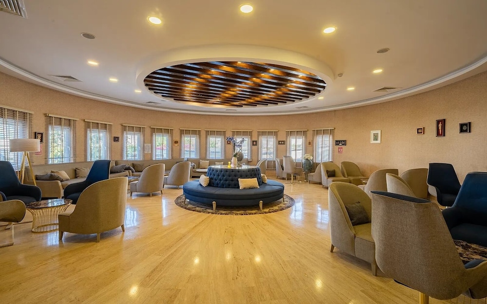 Golden Beach Resort Spa 54/72