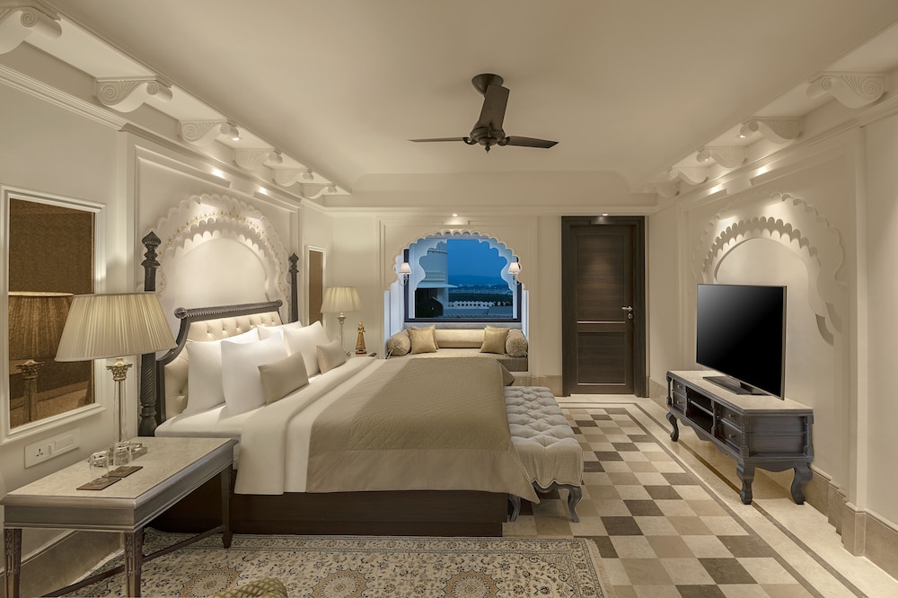 Aurika Udaipur - Luxury by Lemon Tree Hotels 15/50