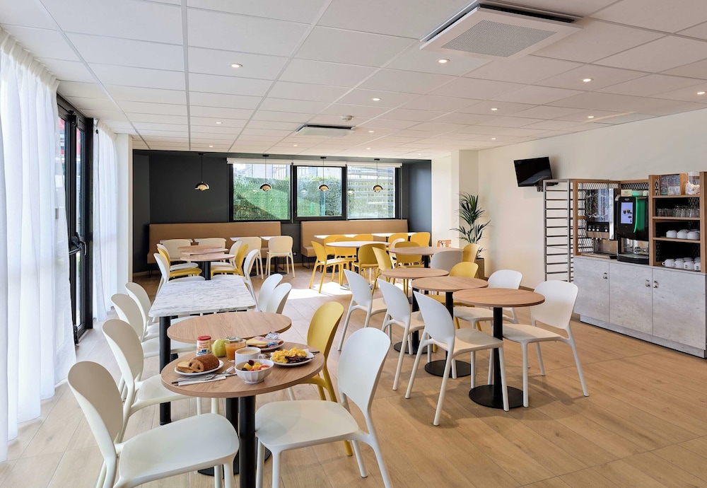 B&B Hotel Paris Vitry-sur-Seine 3 stars 43/55