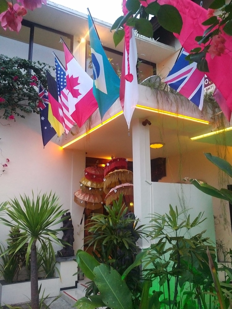 Bali Paradise 4/71