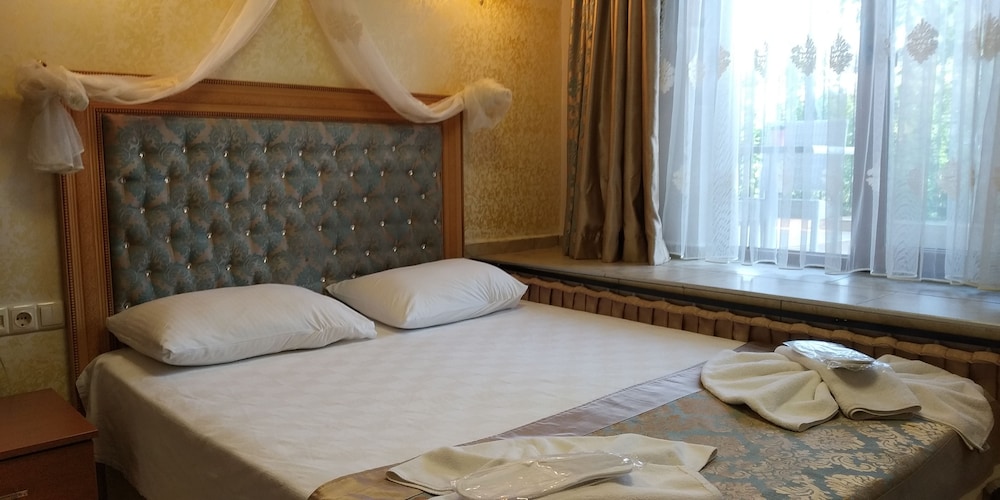 Sea House Suites 18/50