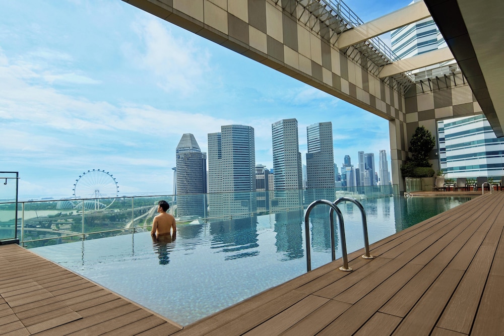 Pan Pacific Serviced Suites Beach Road 20/50