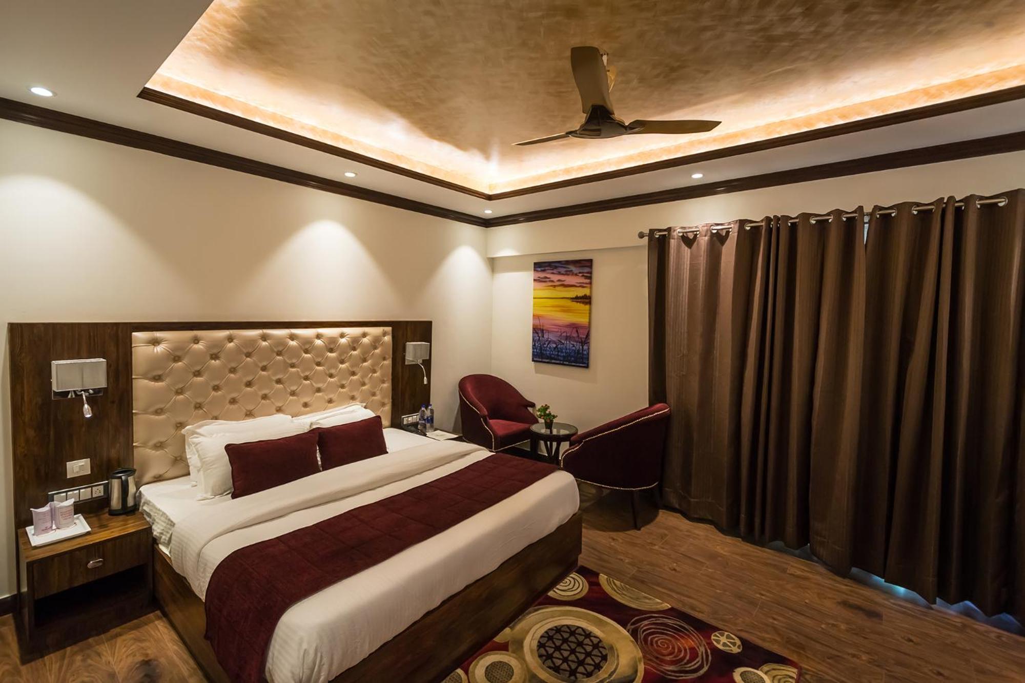 Room, King Bed, Balcony