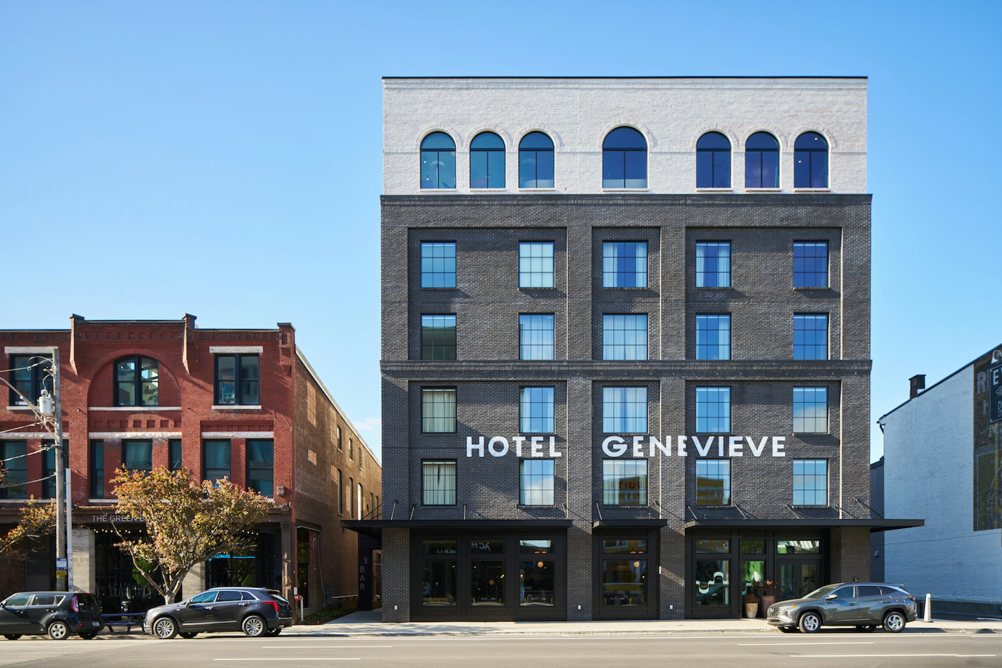 Hotel Genevieve 2/50