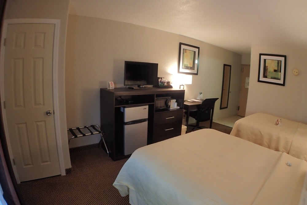 Quality Inn & Suites Winfield 10/44