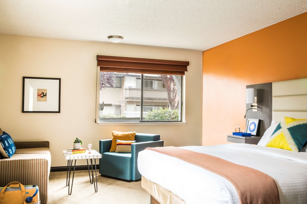 Hotel Avante A Joie de Vivre Boutique Hotel 12/50