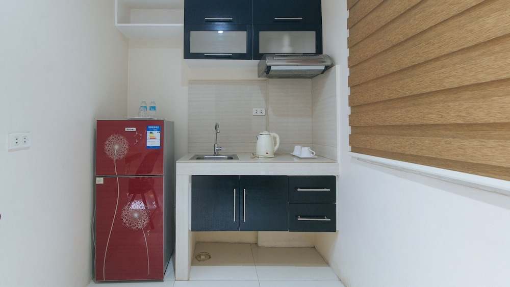 RedDoorz at Grand Apartelle Hernan Cortes Cebu 23/38