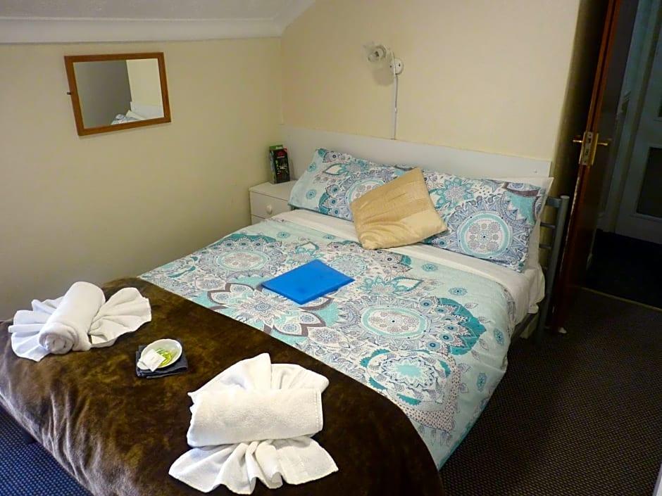 The Berkswell Hotel 12/35