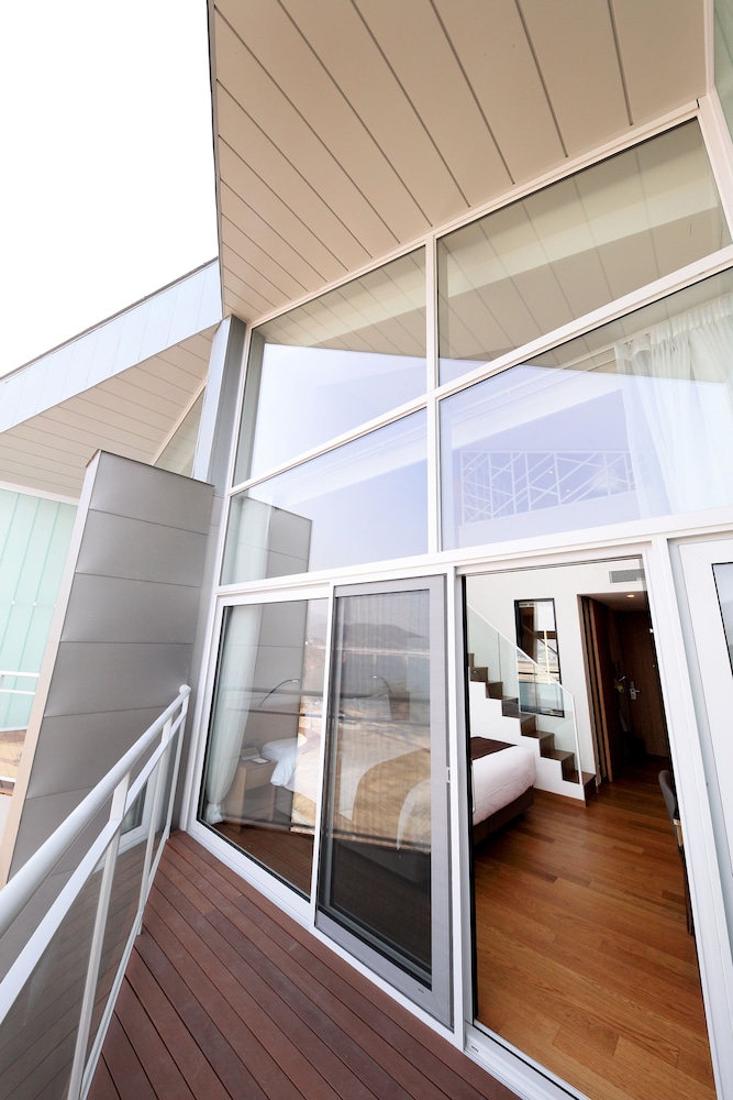 Midas Resort 6/46