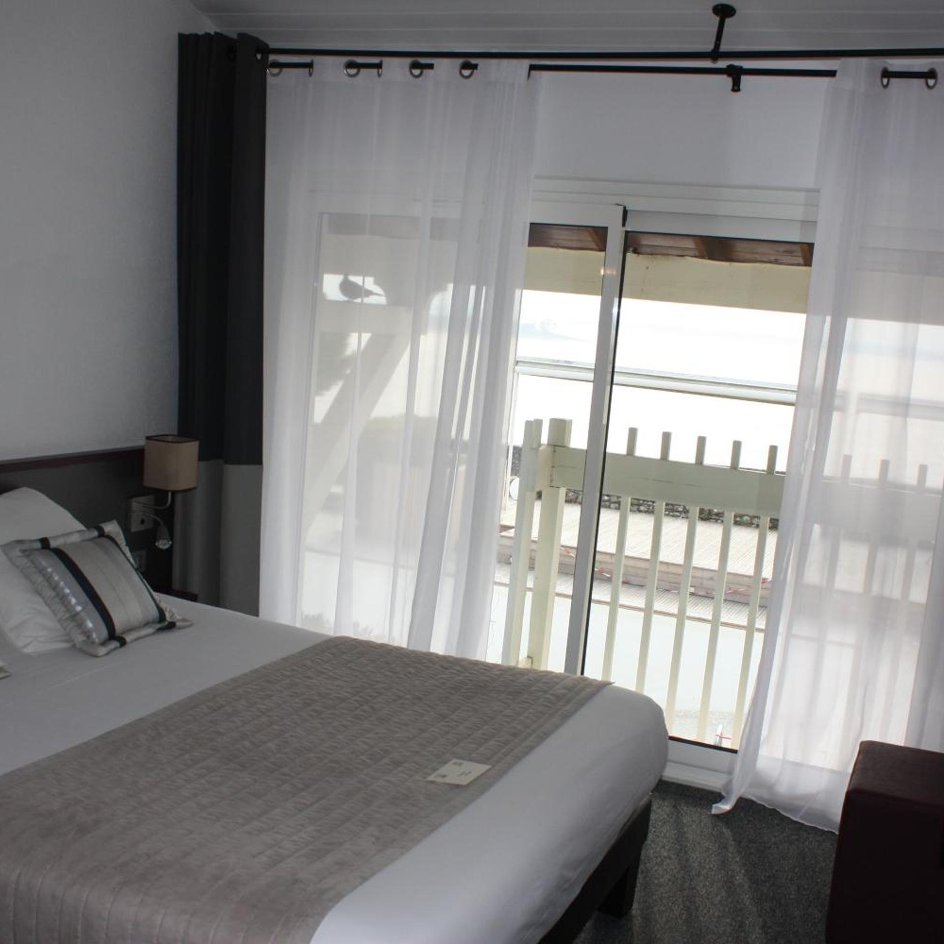 غرفة قياسية بسرير مزدوج بإطلالة، Hotel La Citadelle 3/10