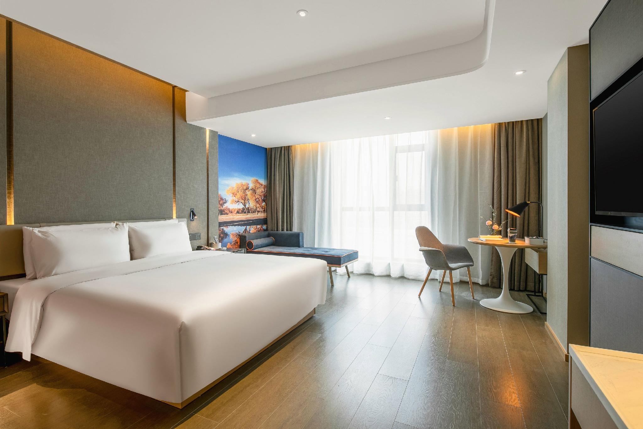 Atour Hotel (Qilihe Bridge, Lanzhou High Speed Railway Station) 18/45