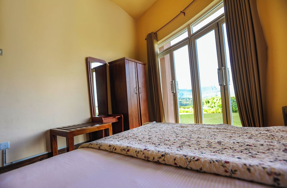Yoho Villa Acacia 8/36