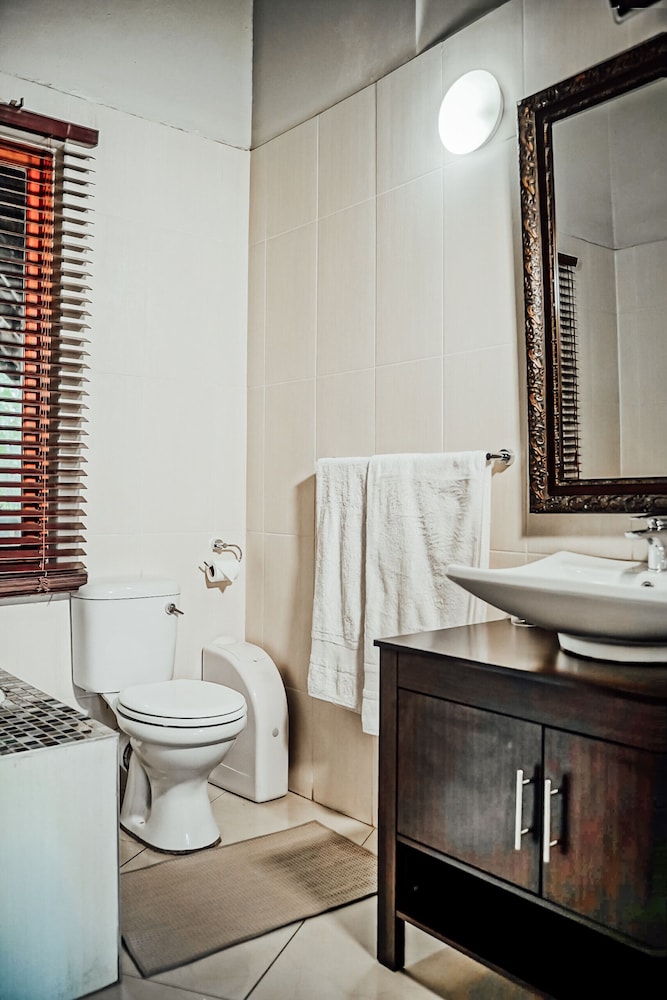 The Garden's Boutique Hotel 45/50