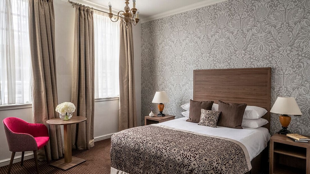 Brandshatch Place Hotel and Spa 15/48