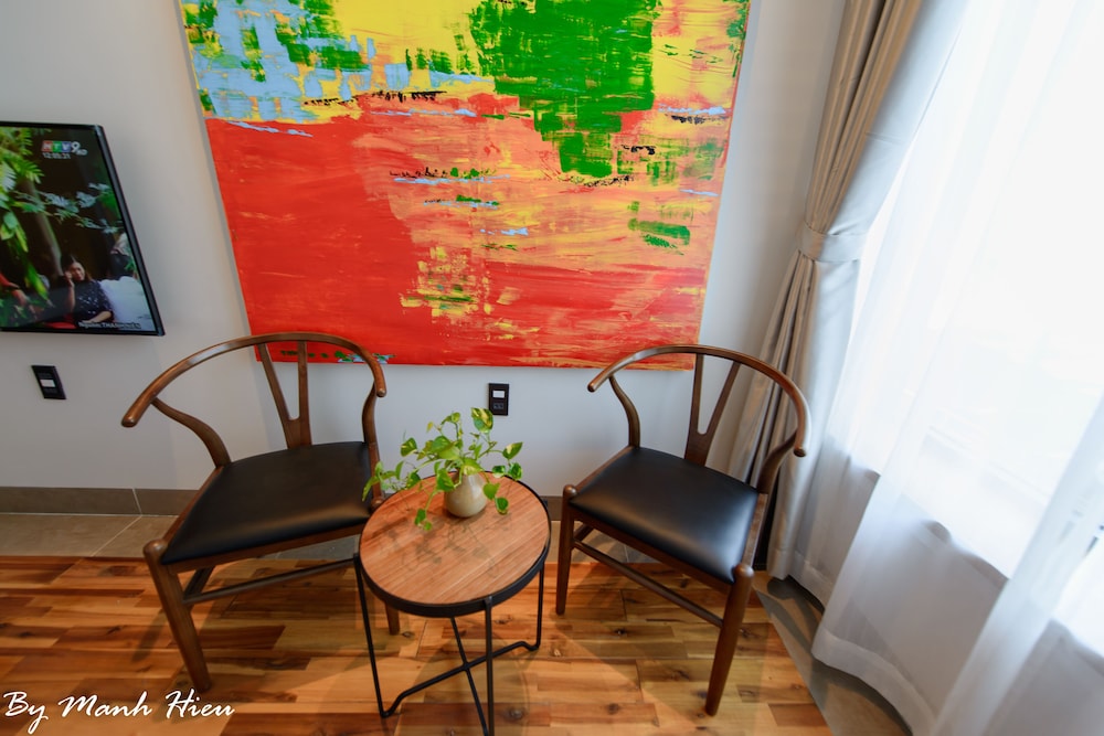 Mojzo Inn Boutique 34/50