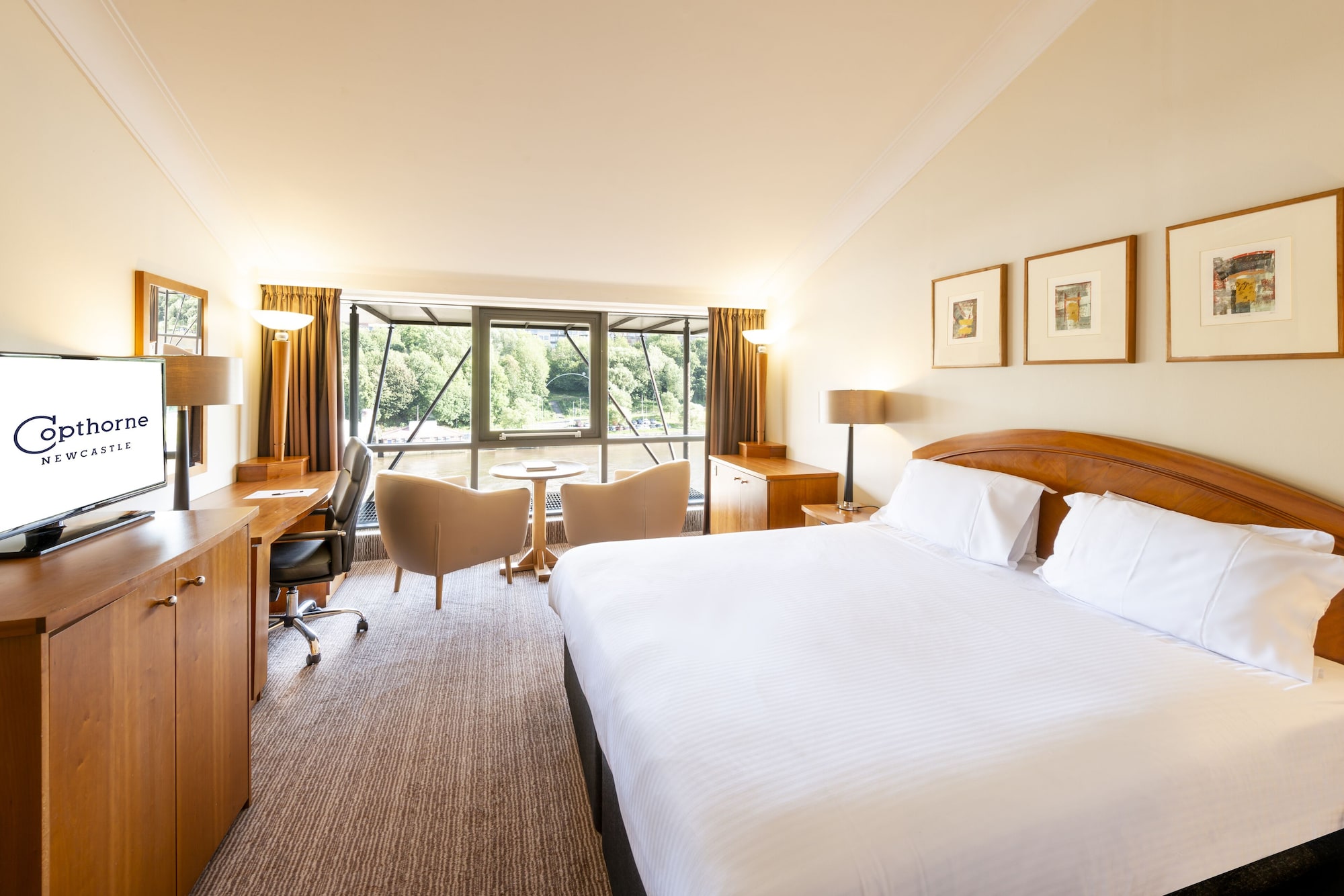 CLUB, DOUBLE BED