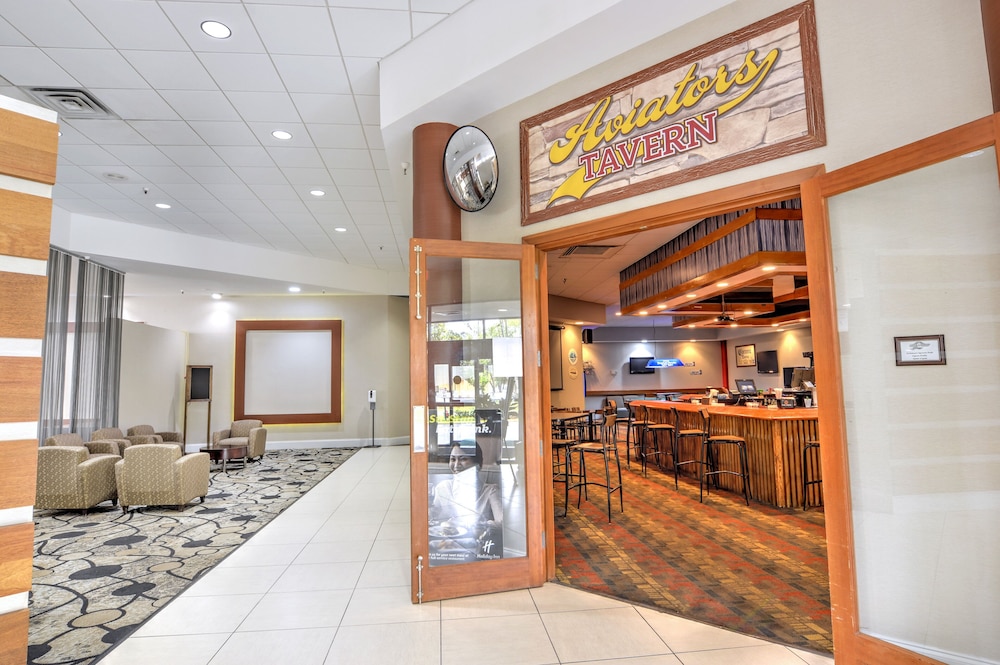 Holiday Inn St Petersburg N Clearwater 14/68