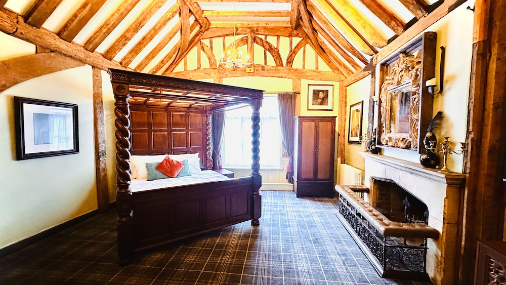 The Ostrich Inn 21/50