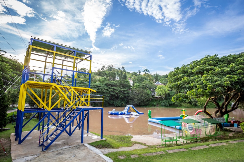 Phukaew Resort & Adventure Park 66/76