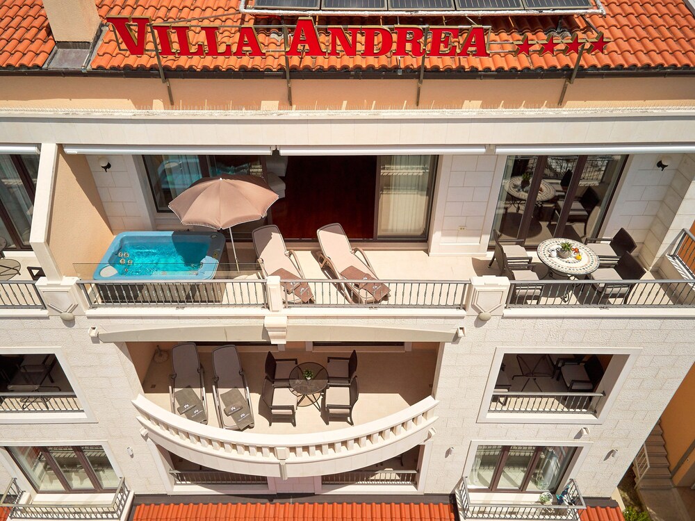 Villa Andrea 2/62