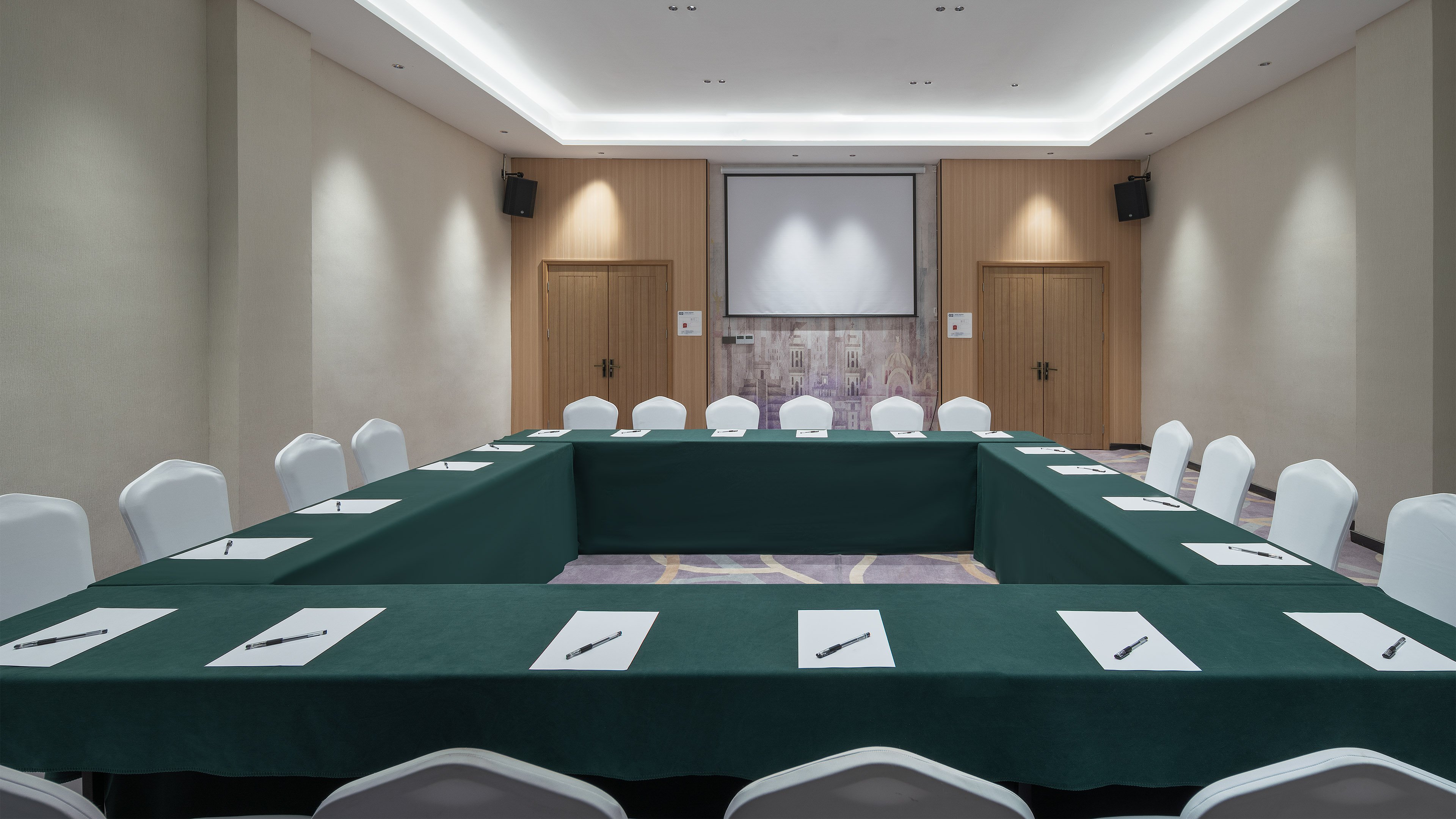Holiday Inn Express Huangshi Cihu Lake 32/37