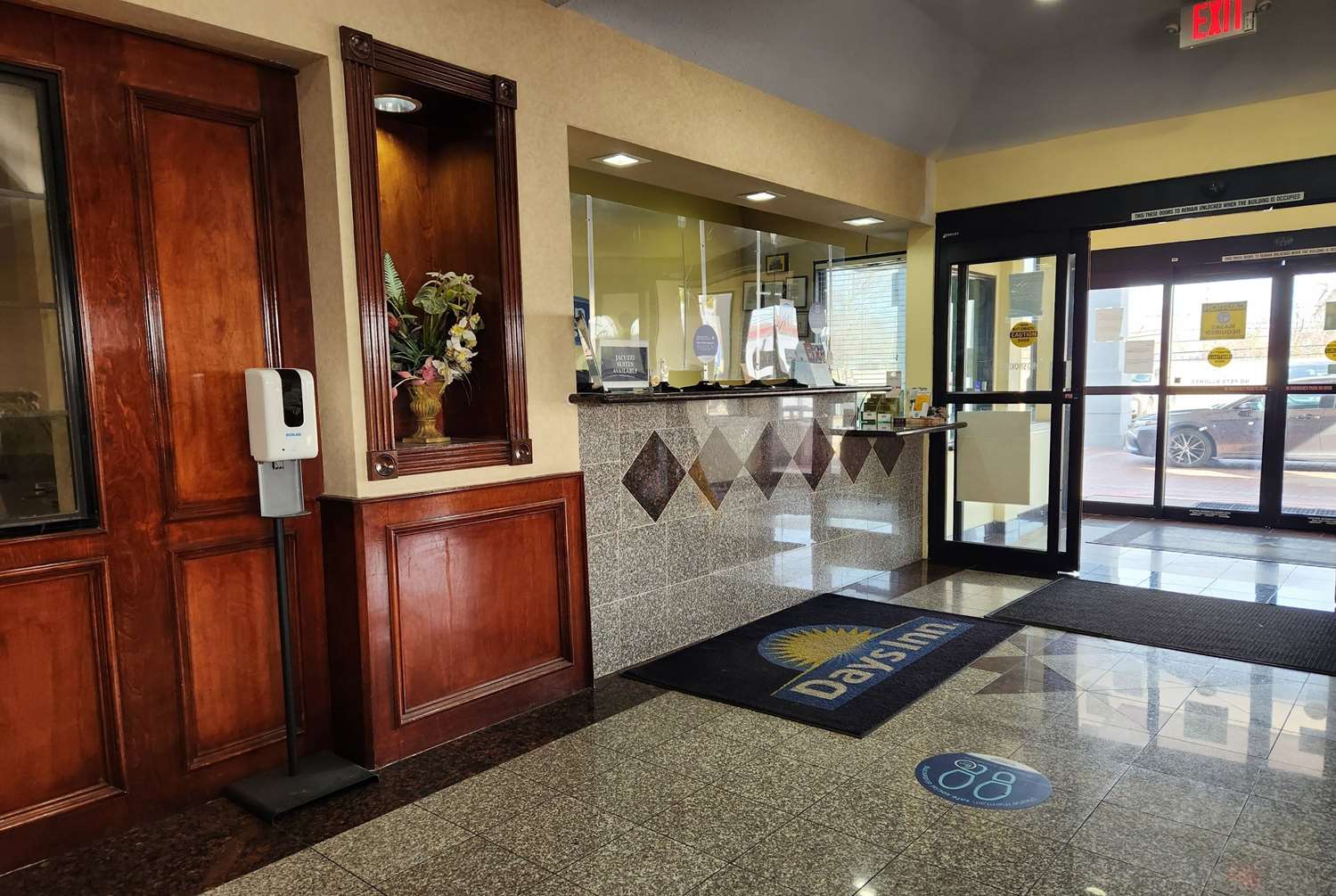 Lobby at Studio6 Suites Pasadena, TX, PASADENA - TX