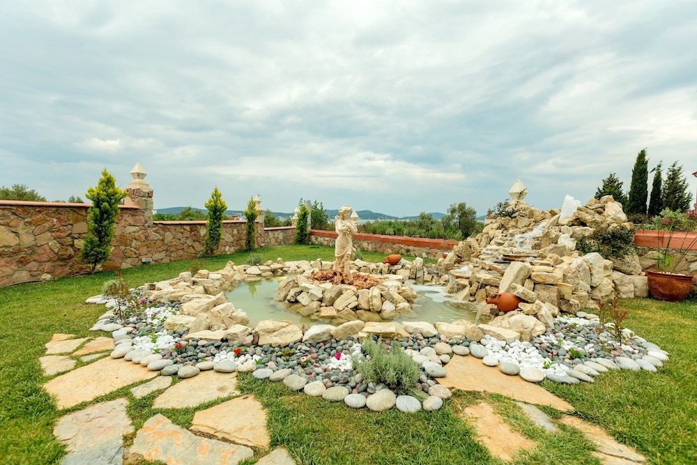 Cunda Esen Hotel 38/50