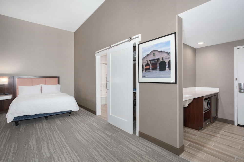 Hampton Inn & Suites Logan 22/48