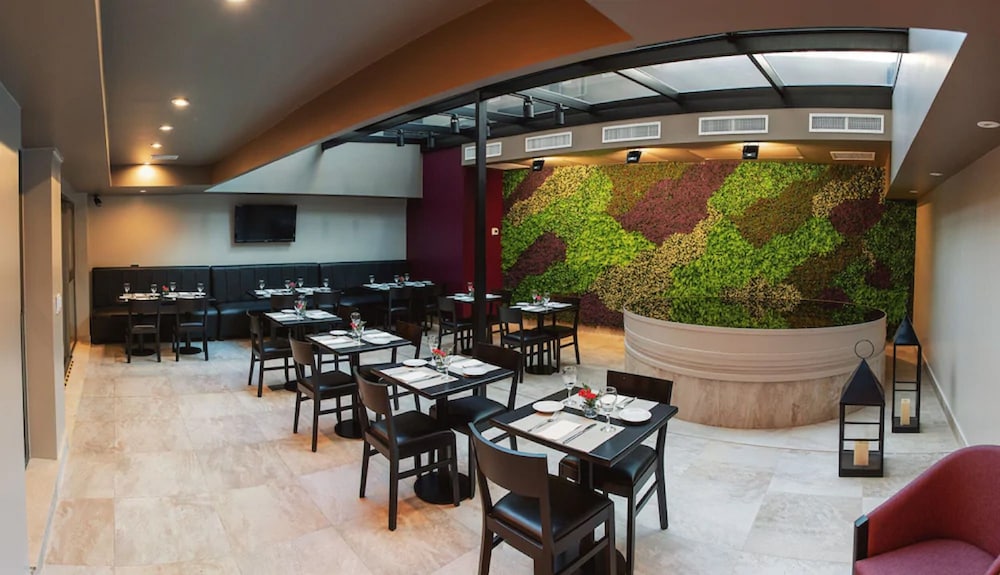 Arc Recoleta Boutique Hotel and Spa 52/68