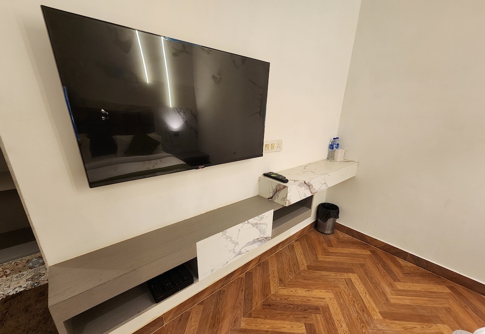 Hotel Square 9 Inn 14/23