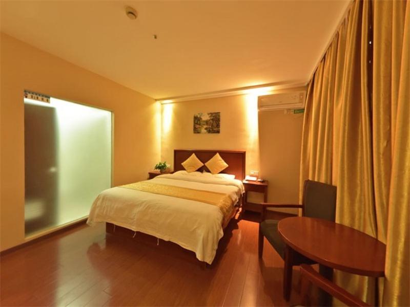 GreenTree Inn Shanghai Songjiang District Yanshou road Li ta Express Hotel 33/58