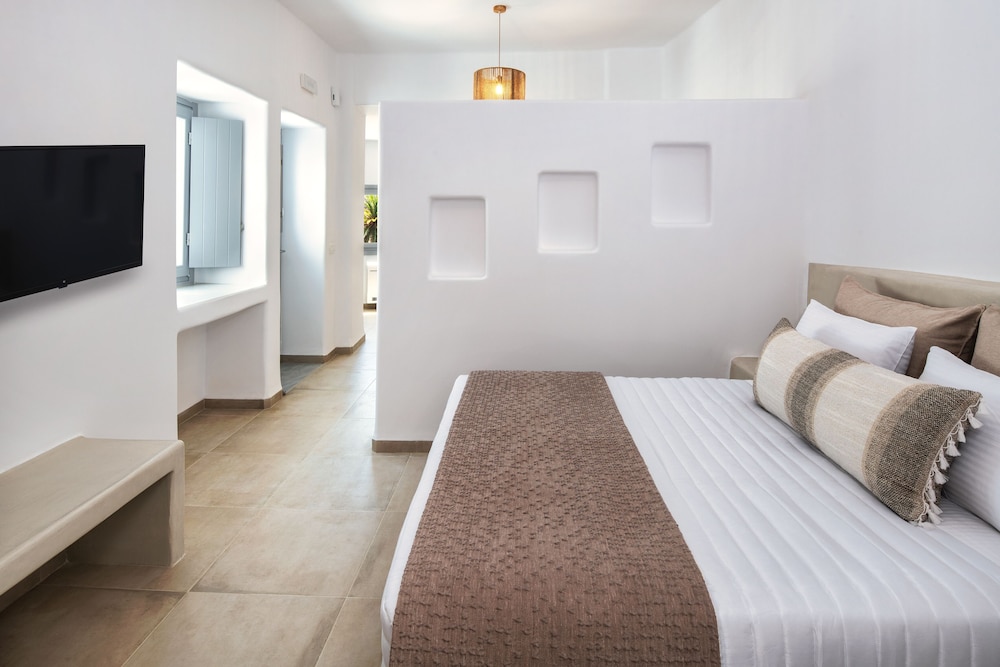 Hill Suites 13/50