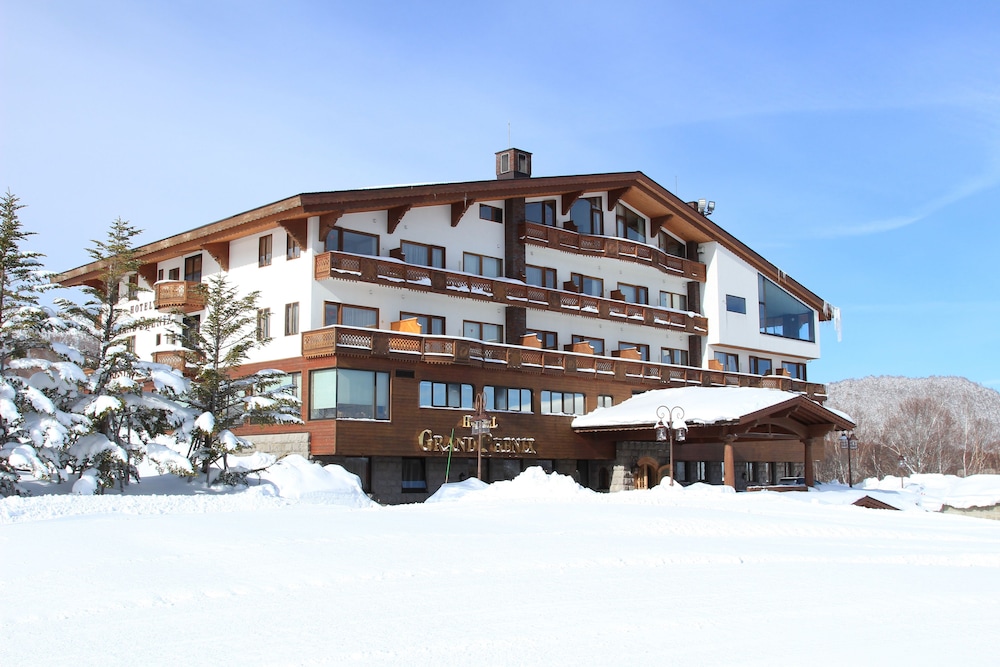 HOTEL GRAND PHENIX 5/36