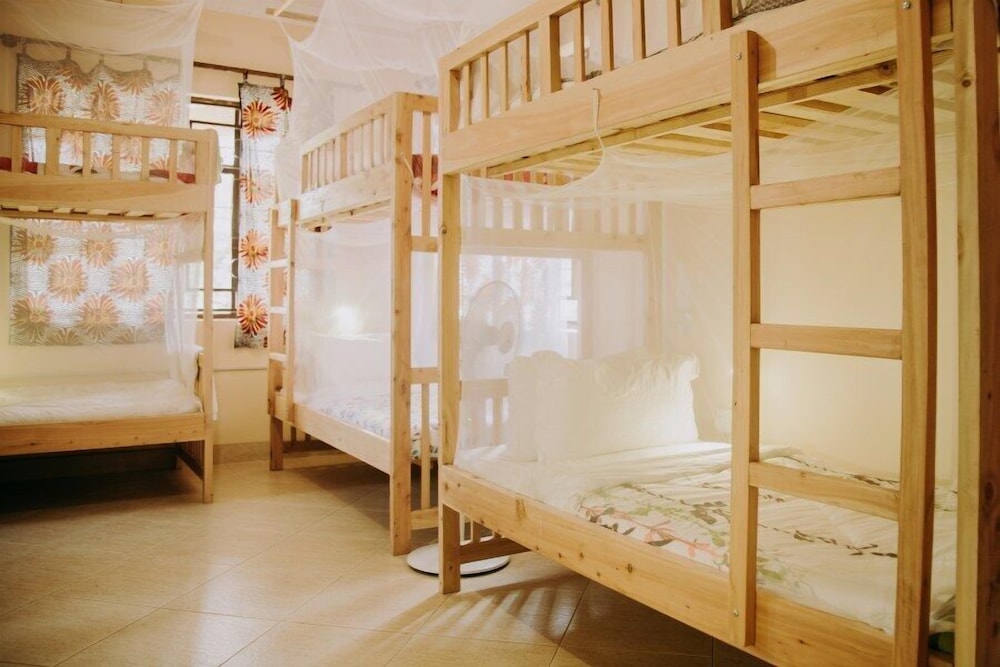 MIXED DORM, CLASSIC