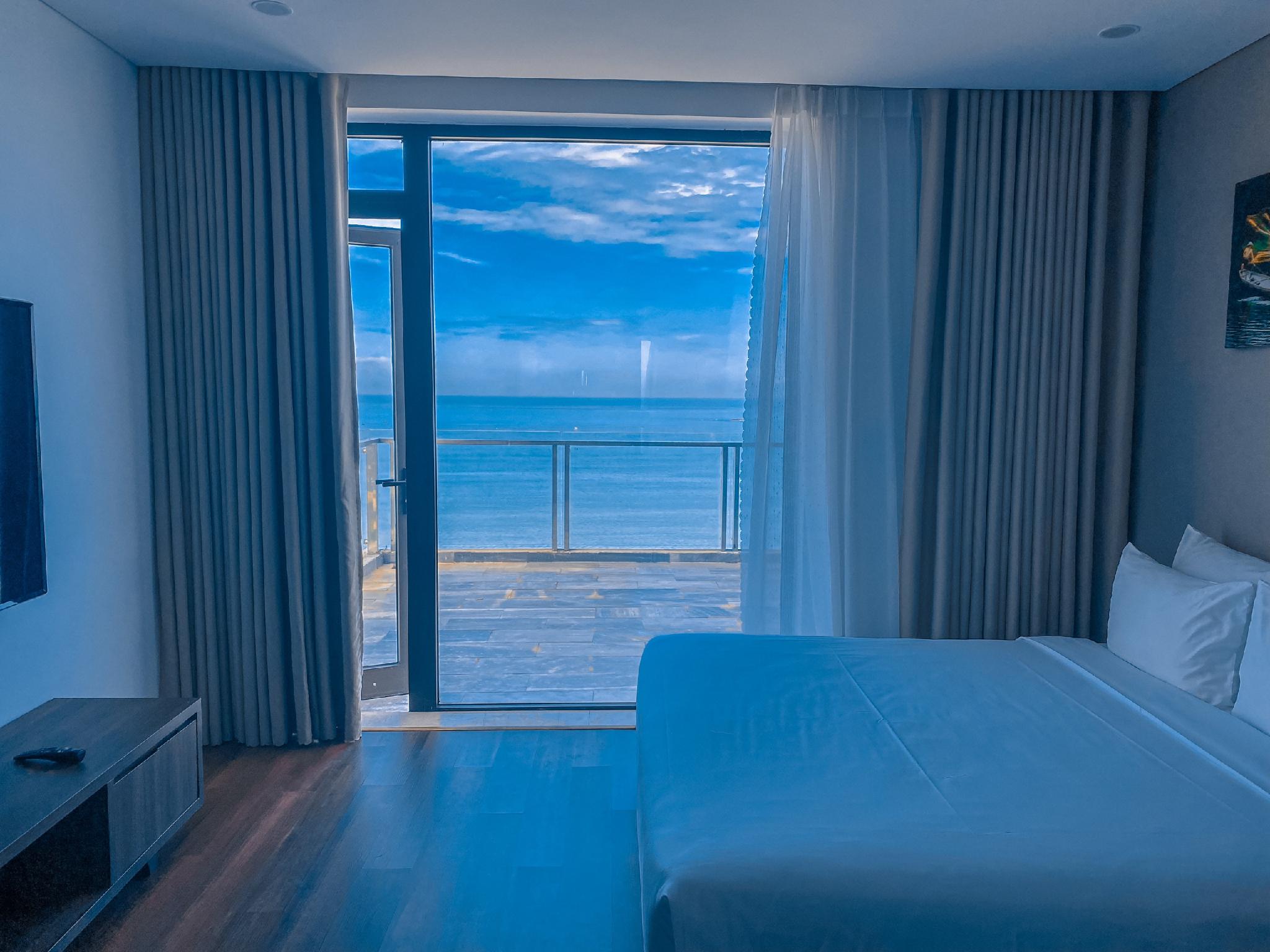 Apartment, 2 King Beds, Terrace