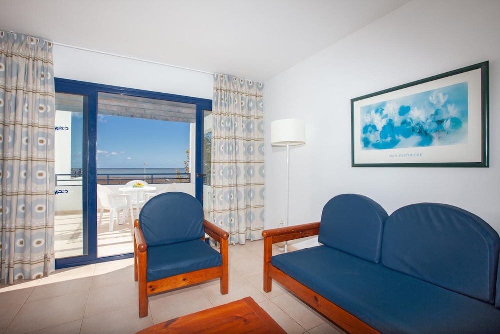Aparthotel Costa Mar 7/23