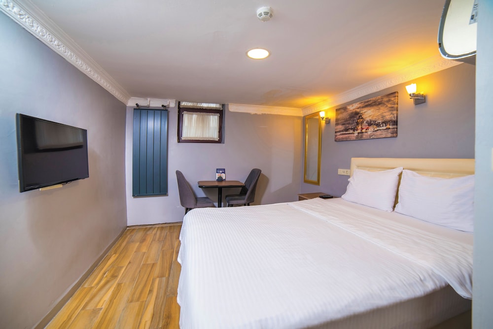 Zendy Suite Hotel 36/88