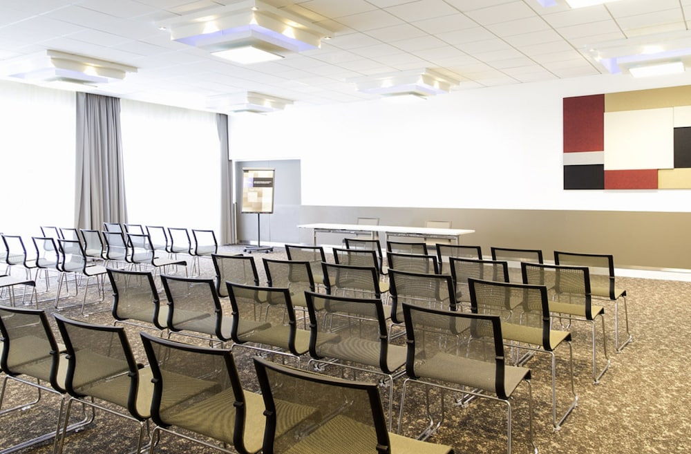 Novotel Paris Orly Rungis 61/75
