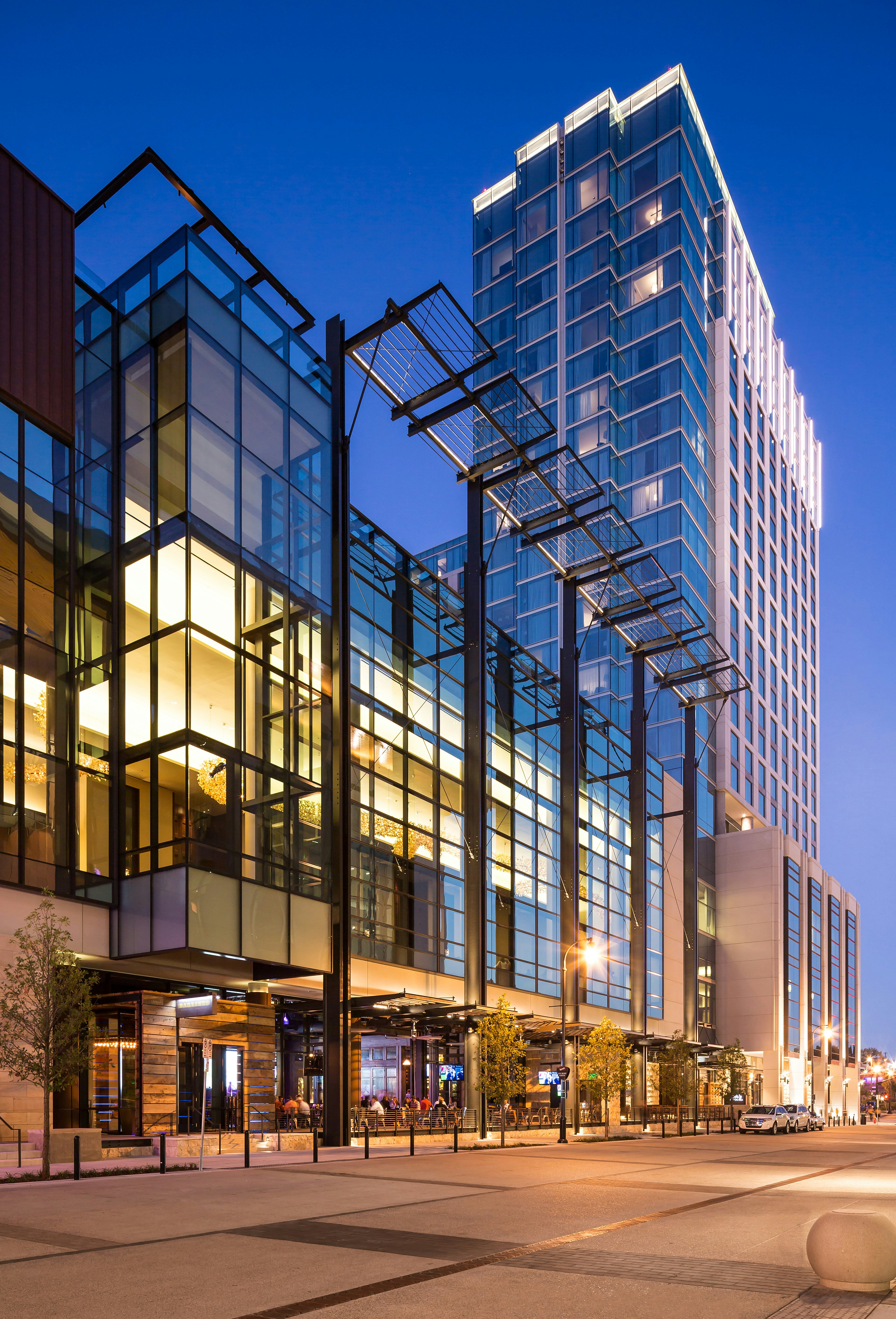 Omni Nashville Hotel 6/84