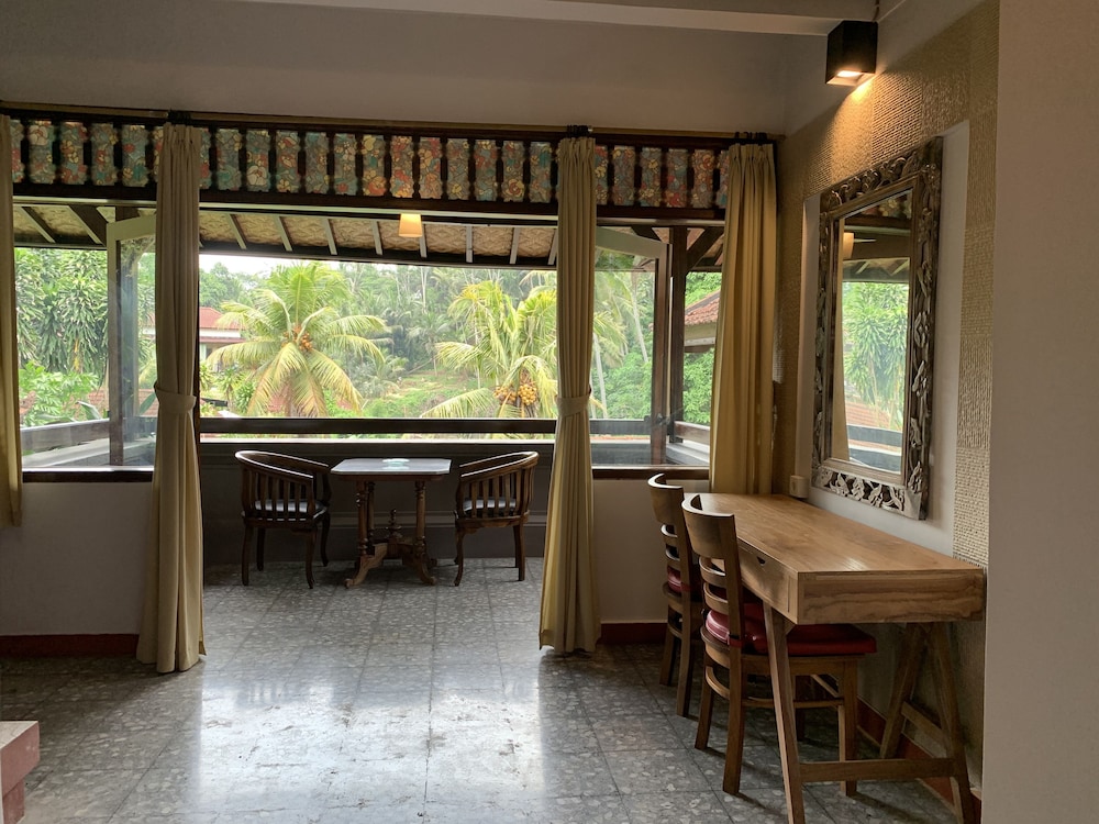 Bali Spirit Hotel and Spa 60/75