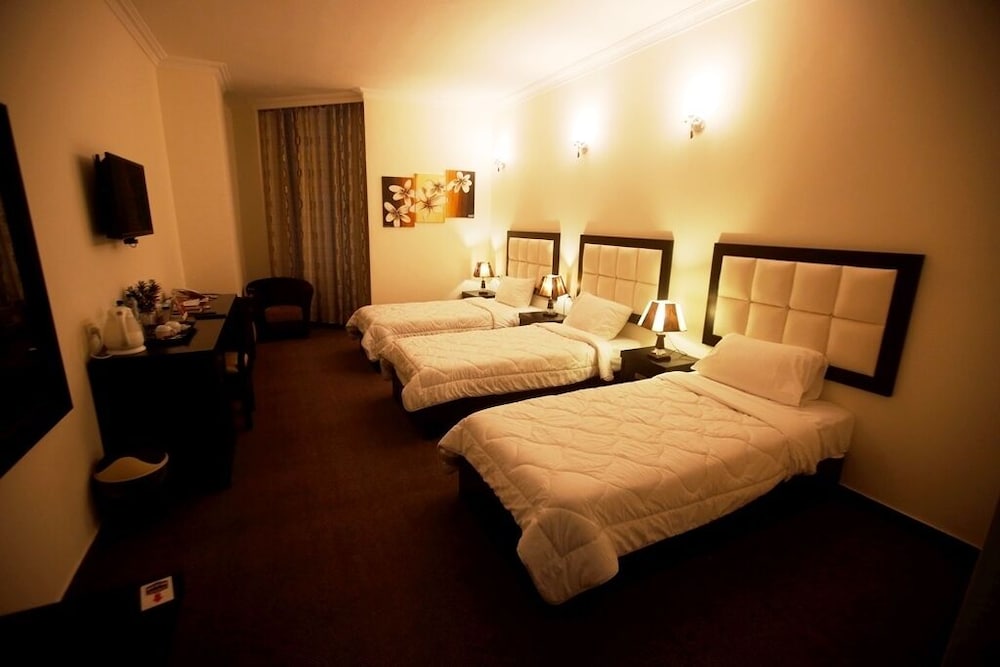 Abu Mazen Hotel 9/37