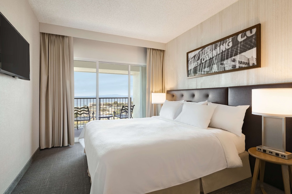 Embassy Suites by Hilton Monterey Bay Seaside 17/65