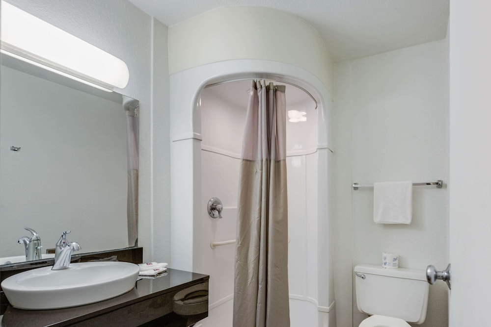 Motel6 Winnemucca, NV 30/60